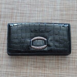 EUC Large Brighton Patent Leather Alligator Clutch Wallet w/Silver Pendant